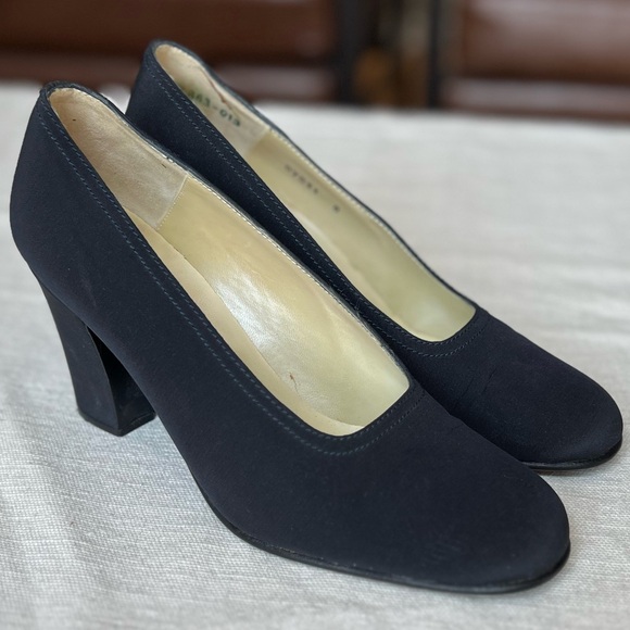 Vintage Kenneth Cole Block Heels - Picture 1 of 10